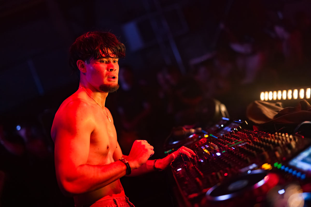 Loading... just a sec